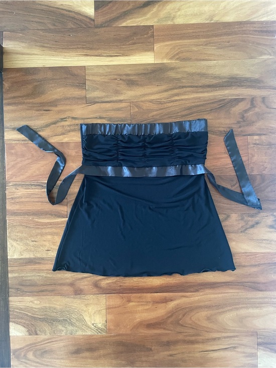 Digital Clothing Tops - digit@l Clothing Black Strapless Satin-Trim Top